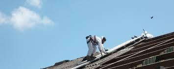 De stimuleringsregeling 'asbest eraf, zonnepanelen erop' is verruimd en verlengd.
